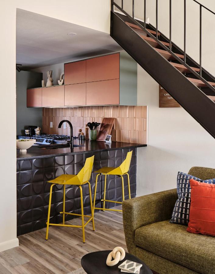Appartamento Midcentury Couples Designer Loft - Casa Tuya Austin Esterno foto