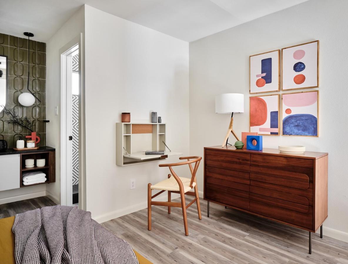 Appartamento Midcentury Couples Designer Loft - Casa Tuya Austin Esterno foto